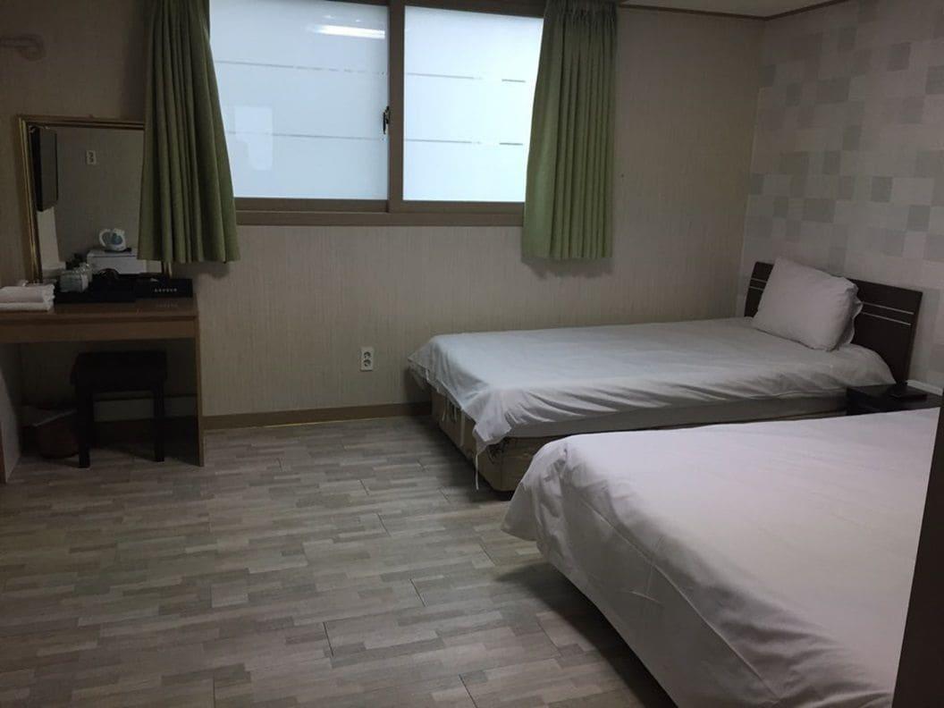 Olle Tourist Hotel Чеджудо Экстерьер фото